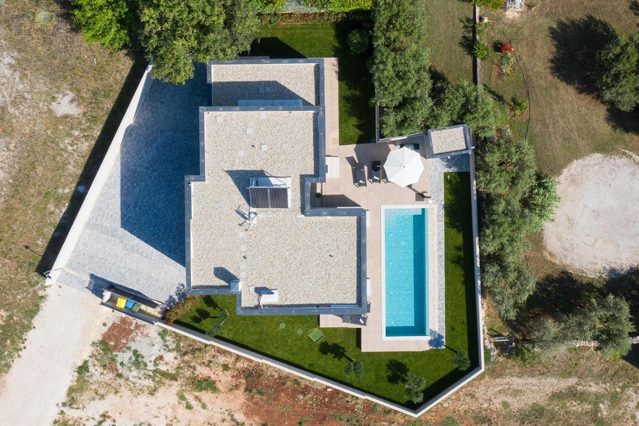 Villa Leola Ližnjan Εξωτερικό φωτογραφία